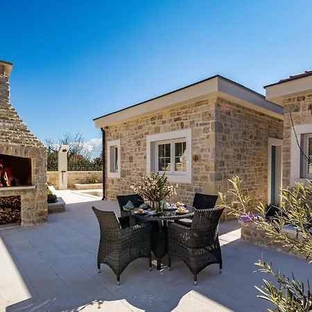 Beautiful Katarina Diklo Villa *